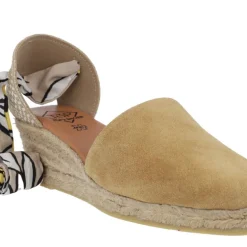 Alpargatas de serraje con cintas estampadas