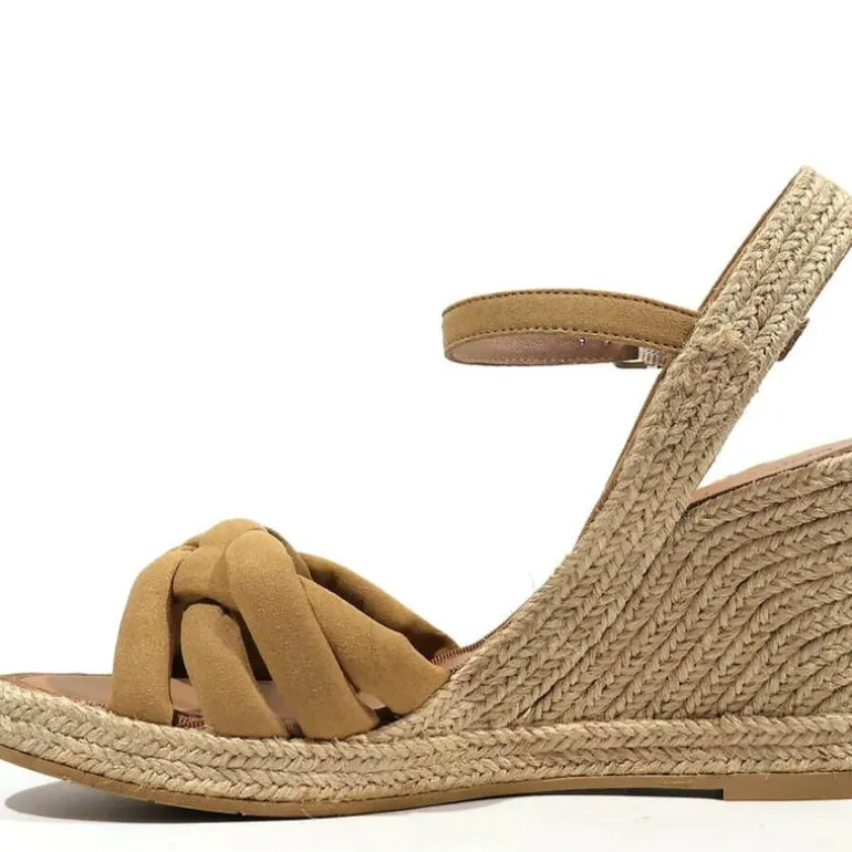 Alpargatas trenzadas color beige para mujer