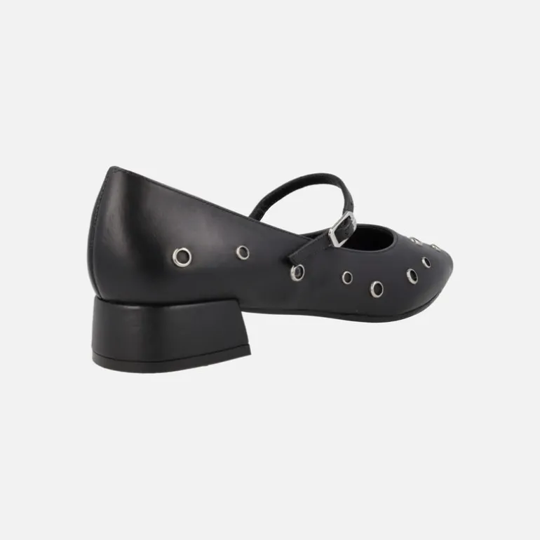 Bailarinas negras de piel con pulsera y remaches metálicos Amonis