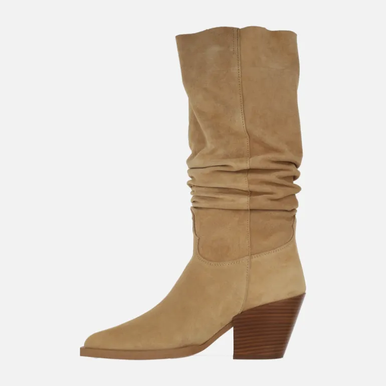 Botas altas en ante camel con caña arrugada Alpe Vermont