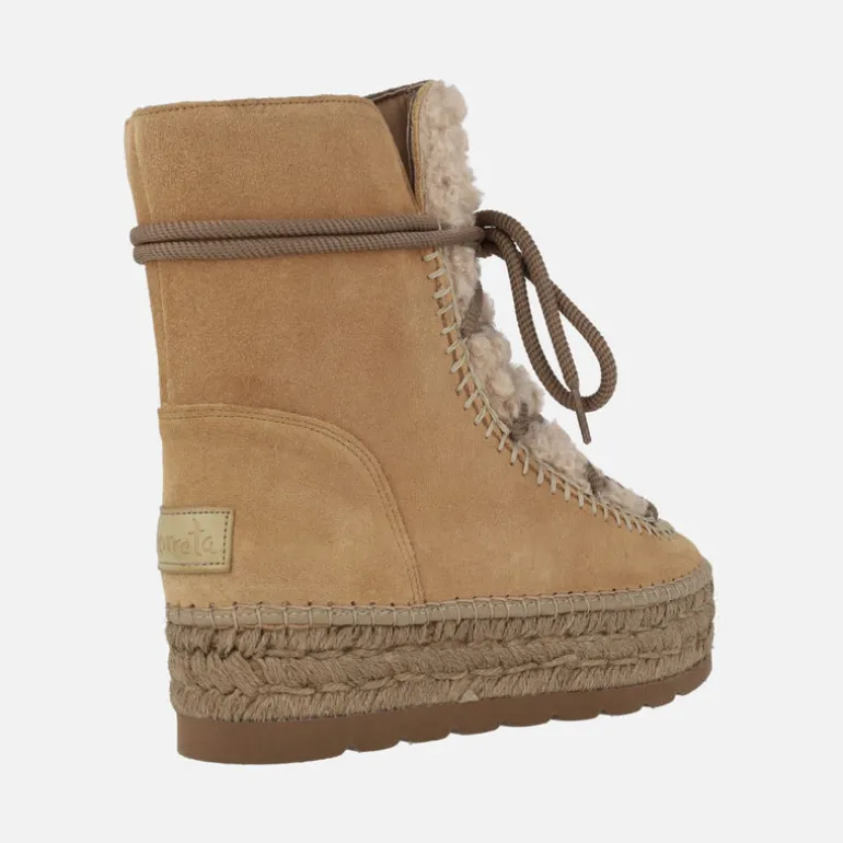 Botas de ante estilo esquimal con pala de borreguillo y plataforma de yute