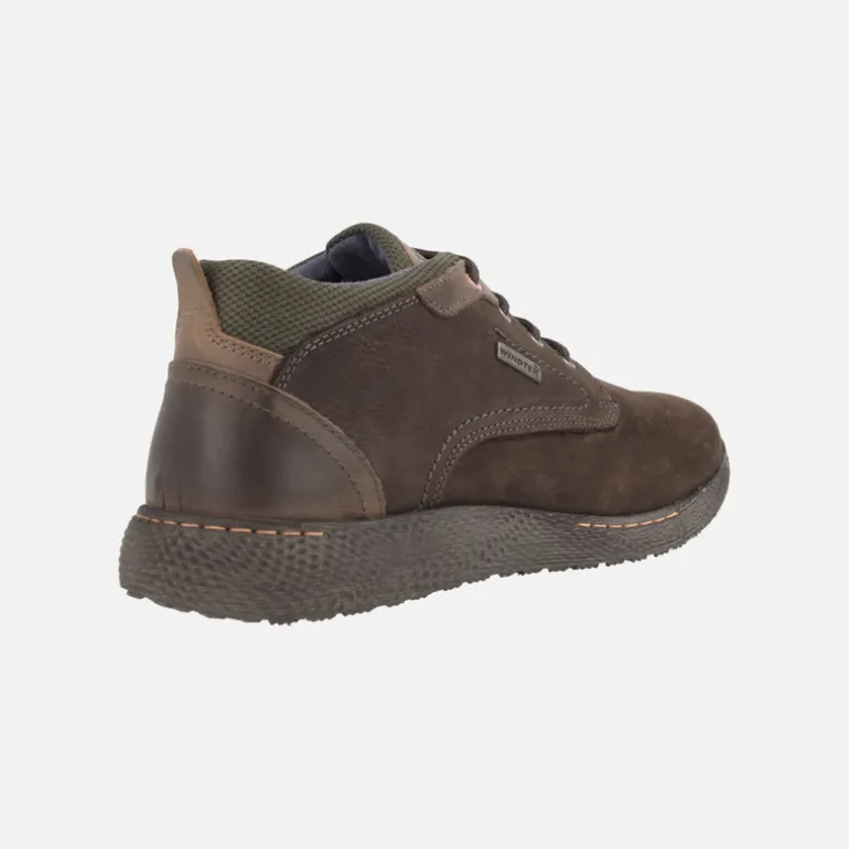 Botas de cordones para hombre en piel nobuck con membrana impermeable
