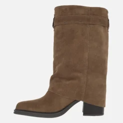Botas de piel con tacón alto Matilda con faldón y hebilla