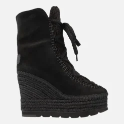 Botas de serraje con cuña alta de yute y pala de borreguillo