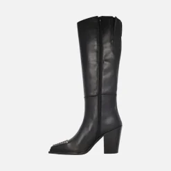 Botas de tacón con caña alta y tachas en la puntera Maysale
