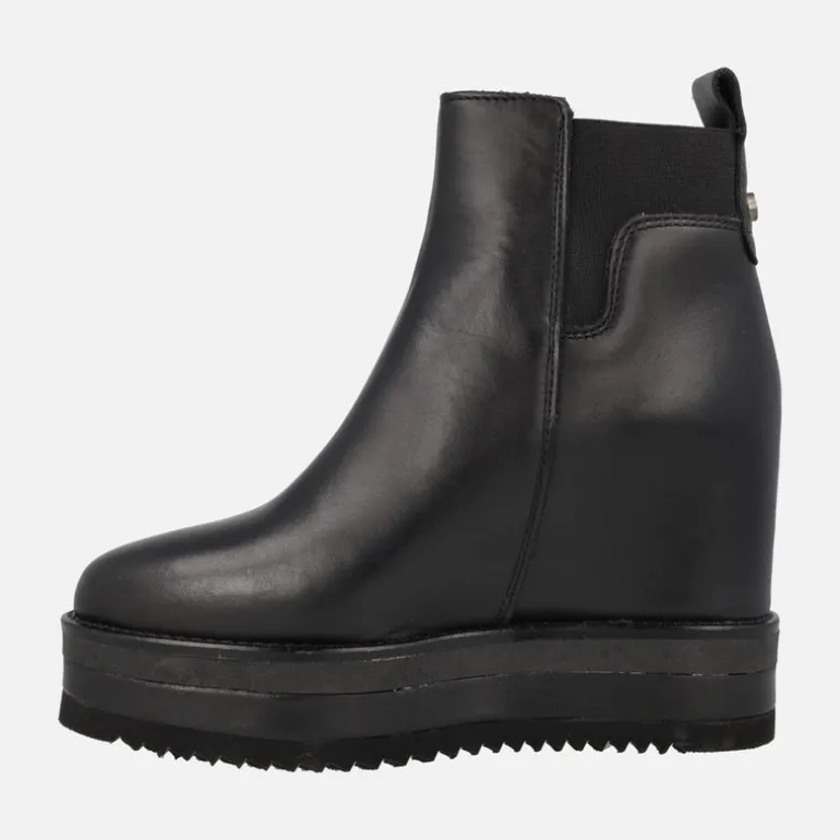 Botines Alpe Vanity en piel negra con cuña interior