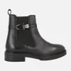 Botines Arabia en piel negra con adorno metálico