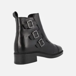 Botines Ayana de piel con tres tiras de hebillas