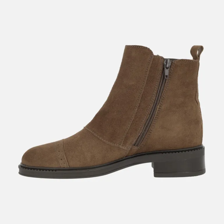 Botines Ayana de piel con tres tiras de hebillas