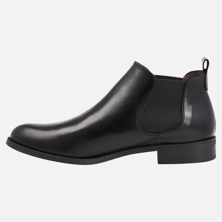 Botines bajos estilo chelsea en piel negra