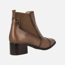 Botines chelsea para mujer con picados en la puntera