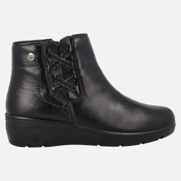 Botines confort en piel con detalle de elásticos cruzados