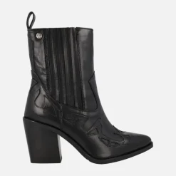 Botines cowboy en piel negra con caña alta y tacones de 8 cms