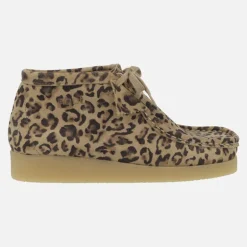 Botines de cordones en piel serraje leopardo estilo wallabee