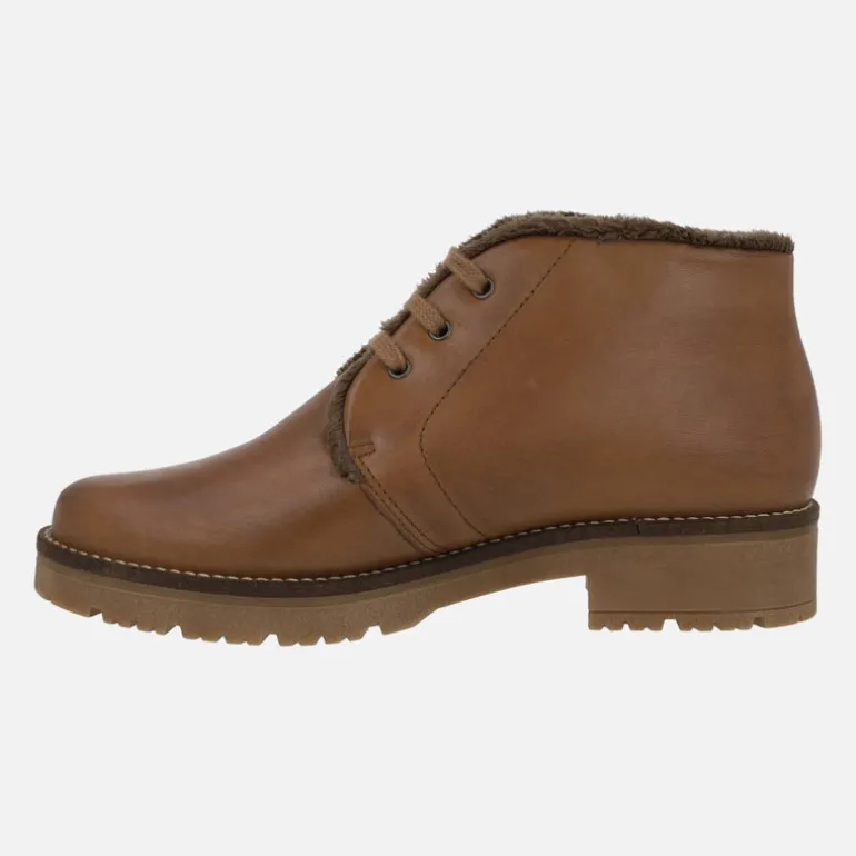Botines de cordones en piel cuero con forro de pelo