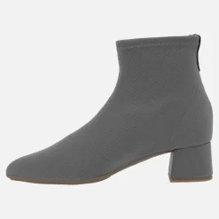 Botines de licra gris con tacones bajos de Barminton