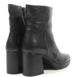 Botines de piel con plataforma y horma cuadrada