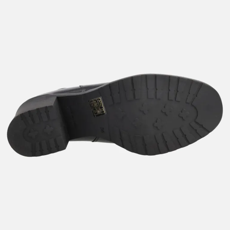 Botines de piel con trasera de tejido elástico