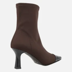 Botines de tacón fino con puntera afilada Off en tejido Water repellent