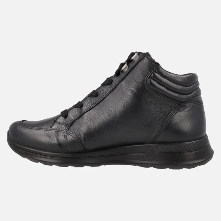 Botines deportivos en piel negra con membrana Gore-tex