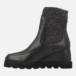 Botines Leysa en piel negra con caña de lana