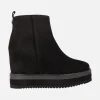 Botines lisos Vanity en serraje negro con cuña interior