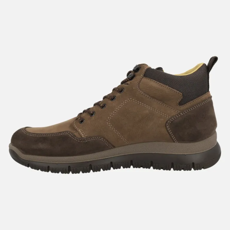 Botines marrones con cordones y membrana Gore-tex para hombre