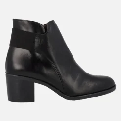 Botines negros de piel con tacón y elástico trasero