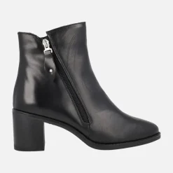 Botines negros de piel con cremallera exterior y tacón medio