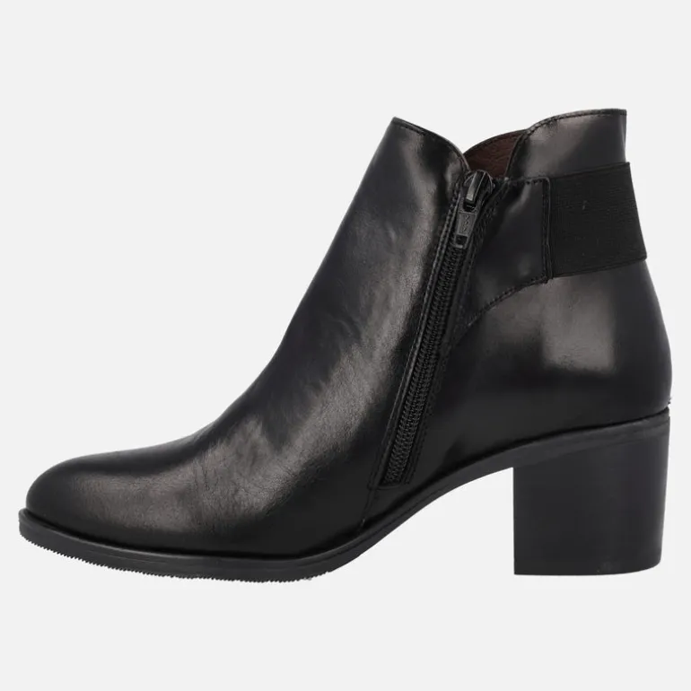 Botines negros de piel con tacón y elástico trasero