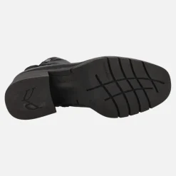 Botines negros de piel con frunces en la caña y tacones de goma