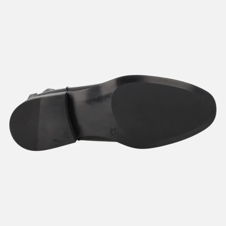 Botines negros de piel con adorno de cadena en el talón Couture