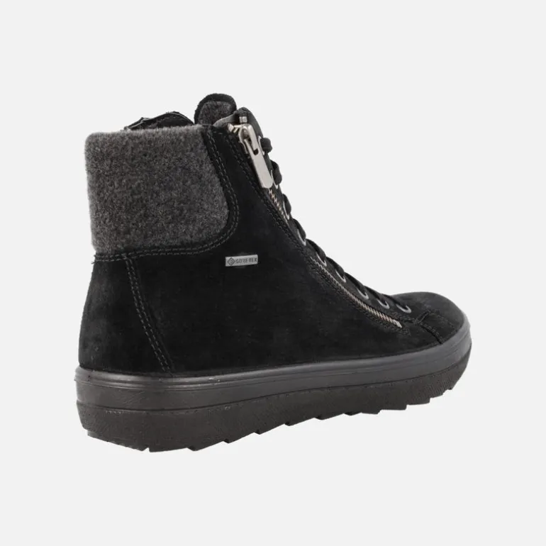 Botines negros de serraje con cordones y membrana Gore-tex
