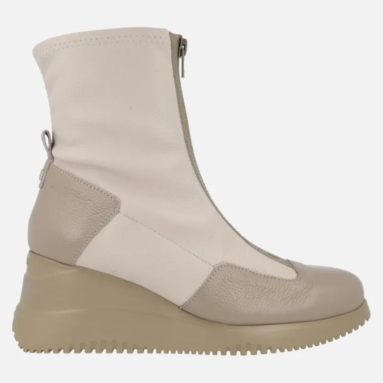 Botines Wonders India con cuña Extralight