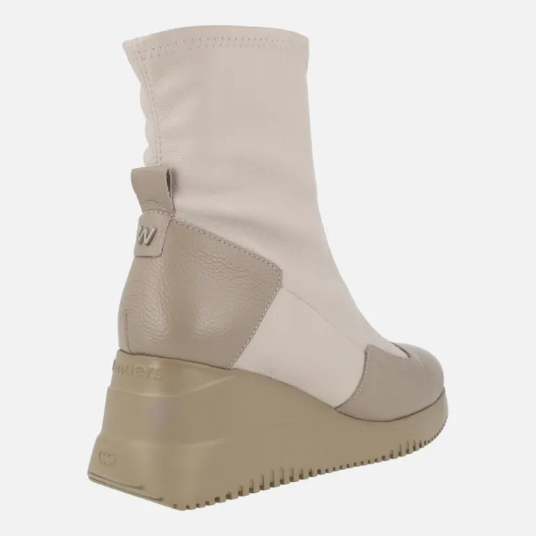 Botines Wonders India con cuña Extralight