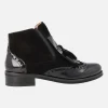 Botines Yumay en ante y charol negros con adorno de borla