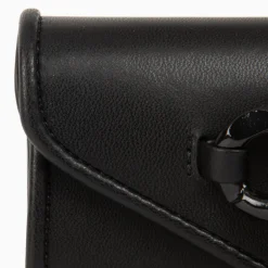 Cartera de mano con adorno de cadena 231396