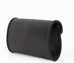 Cartera de mano con adorno de cadena 231396