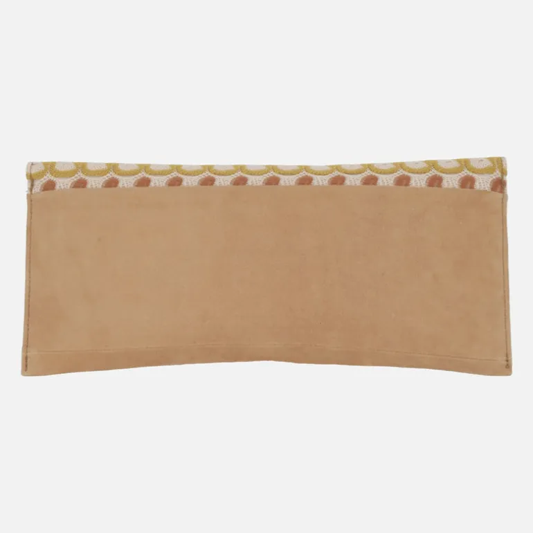 Carteras Lodi en ante camel con tapa en tejido crochet