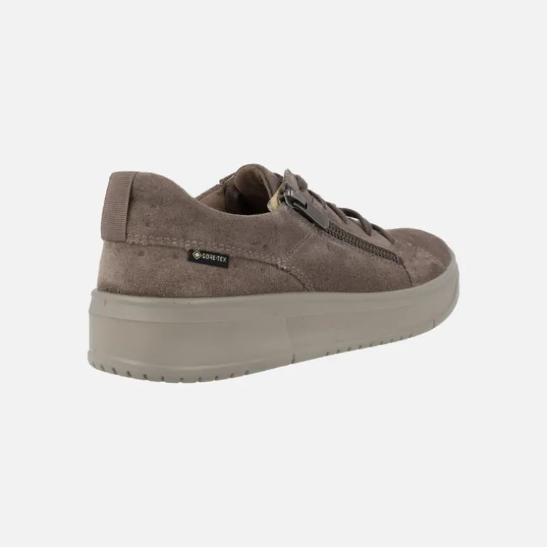 Deportivos de cordones en serraje taupe con membrana Gore-tex