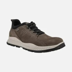 Deportivos de nobuck para hombre con cordones y membrana impermeable