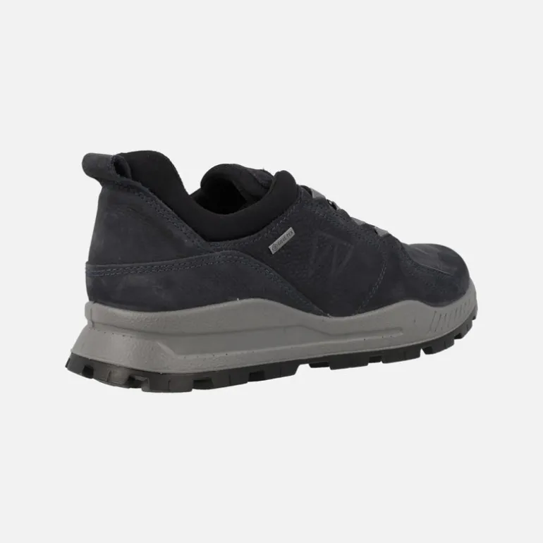 Deportivos de nobuck para hombre con cordones y membrana impermeable