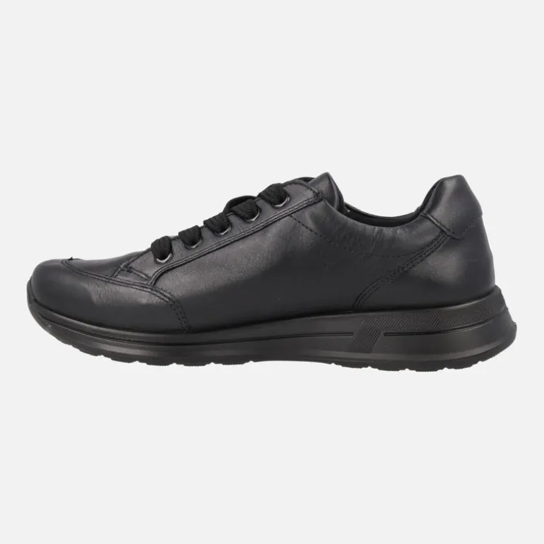 Deportivos negros de piel con cordones y membrana Gore-tex