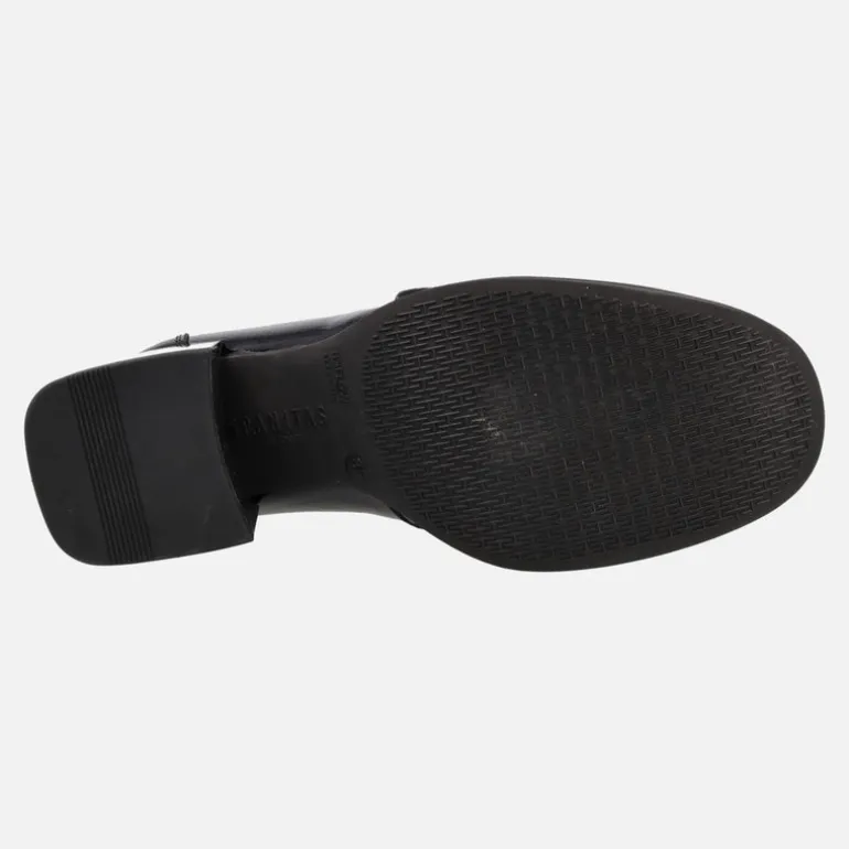 Mocasines Charlize en charol negro con adorno