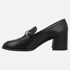 Mocasines con adorno metálico y tacón ancho Megan