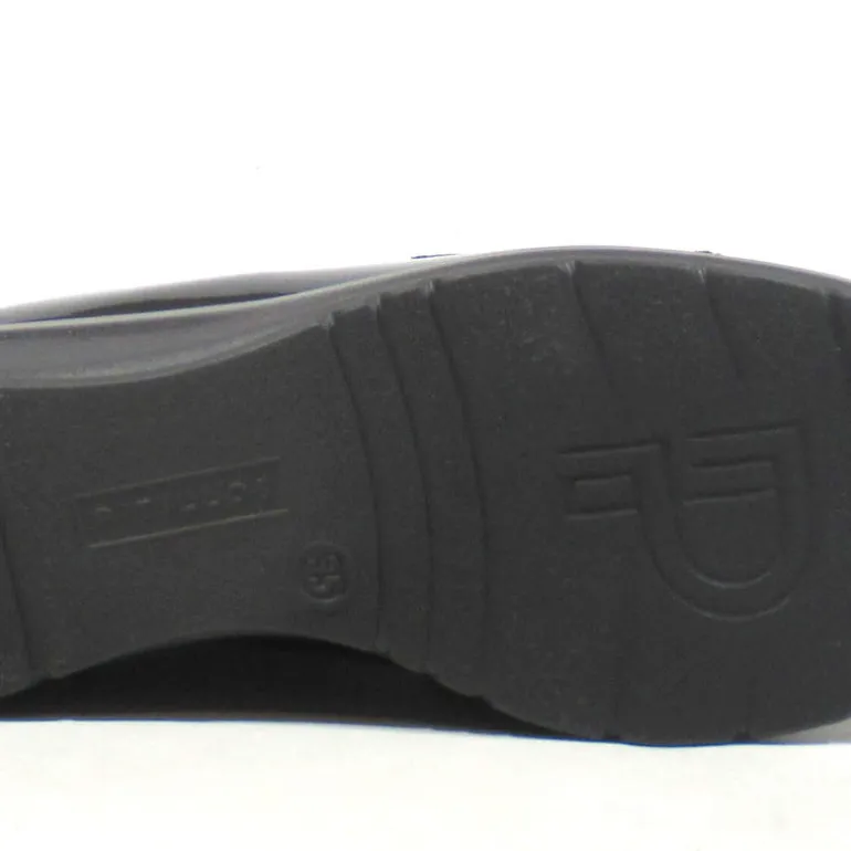 Mocasines de charol con borlas para mujer