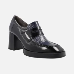 Mocasines de charol con tacón y plataforma en combinado negro - azul