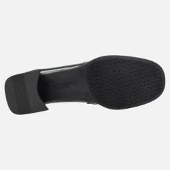Mocasines de charol Milan con adorno metálico