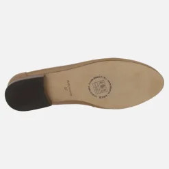 Mocasines de piel con adorno metálico