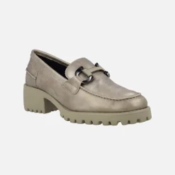 Mocasines de piel con adorno metálico y piso track